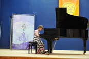Анастасия Артемьева (фортепиано)класс педагога В.А.Широковой